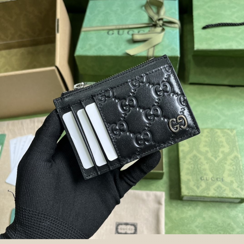 G*u*i wallets & purse